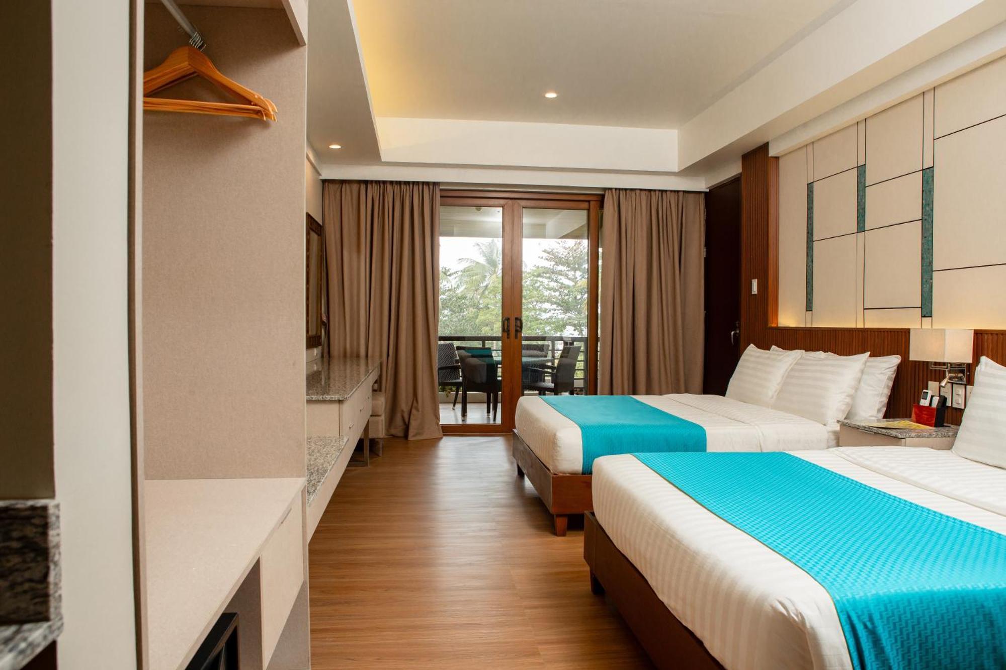 Solina Beach & Nature Resort Carles Buitenkant foto