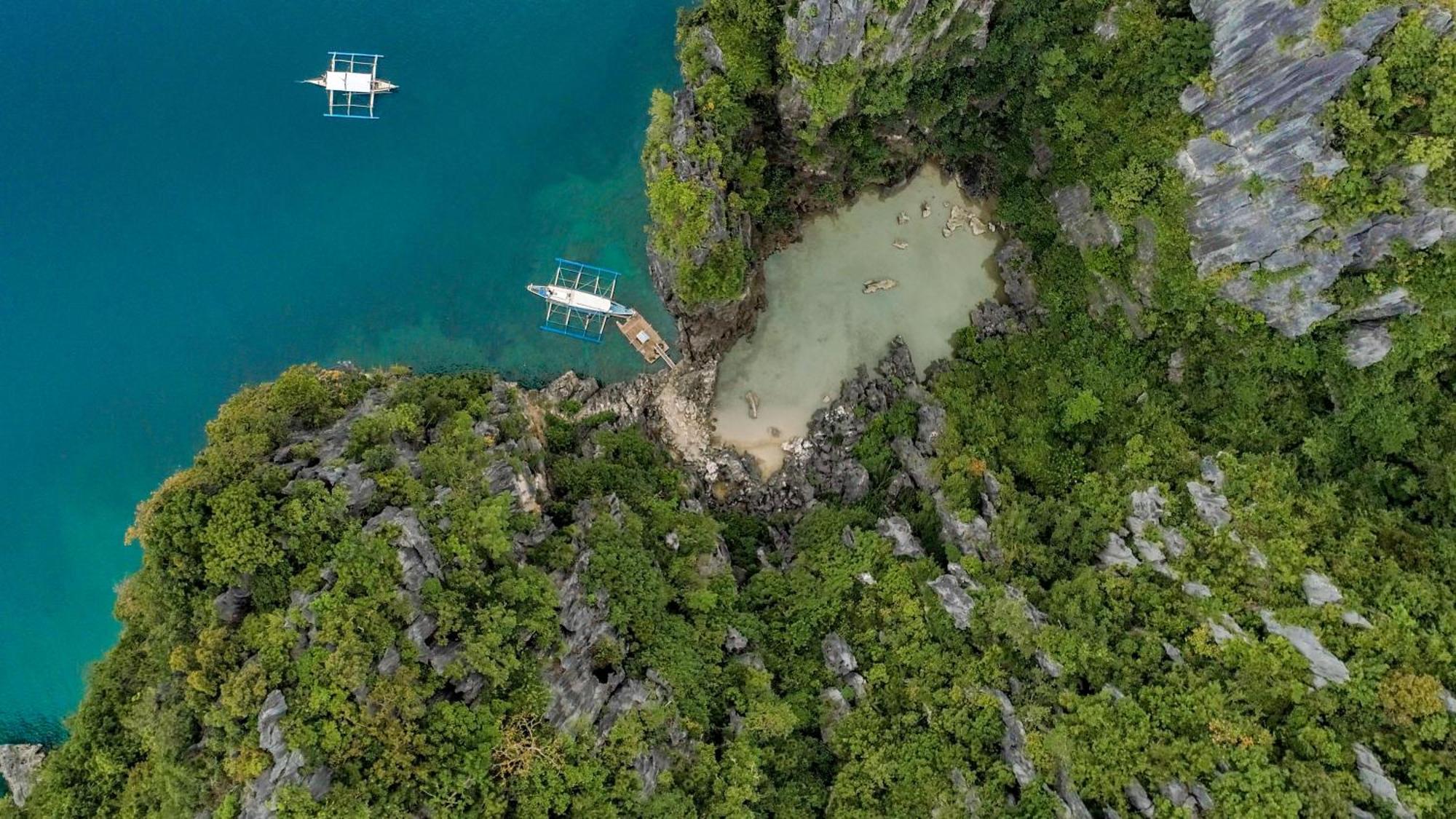 Solina Beach & Nature Resort Carles Buitenkant foto