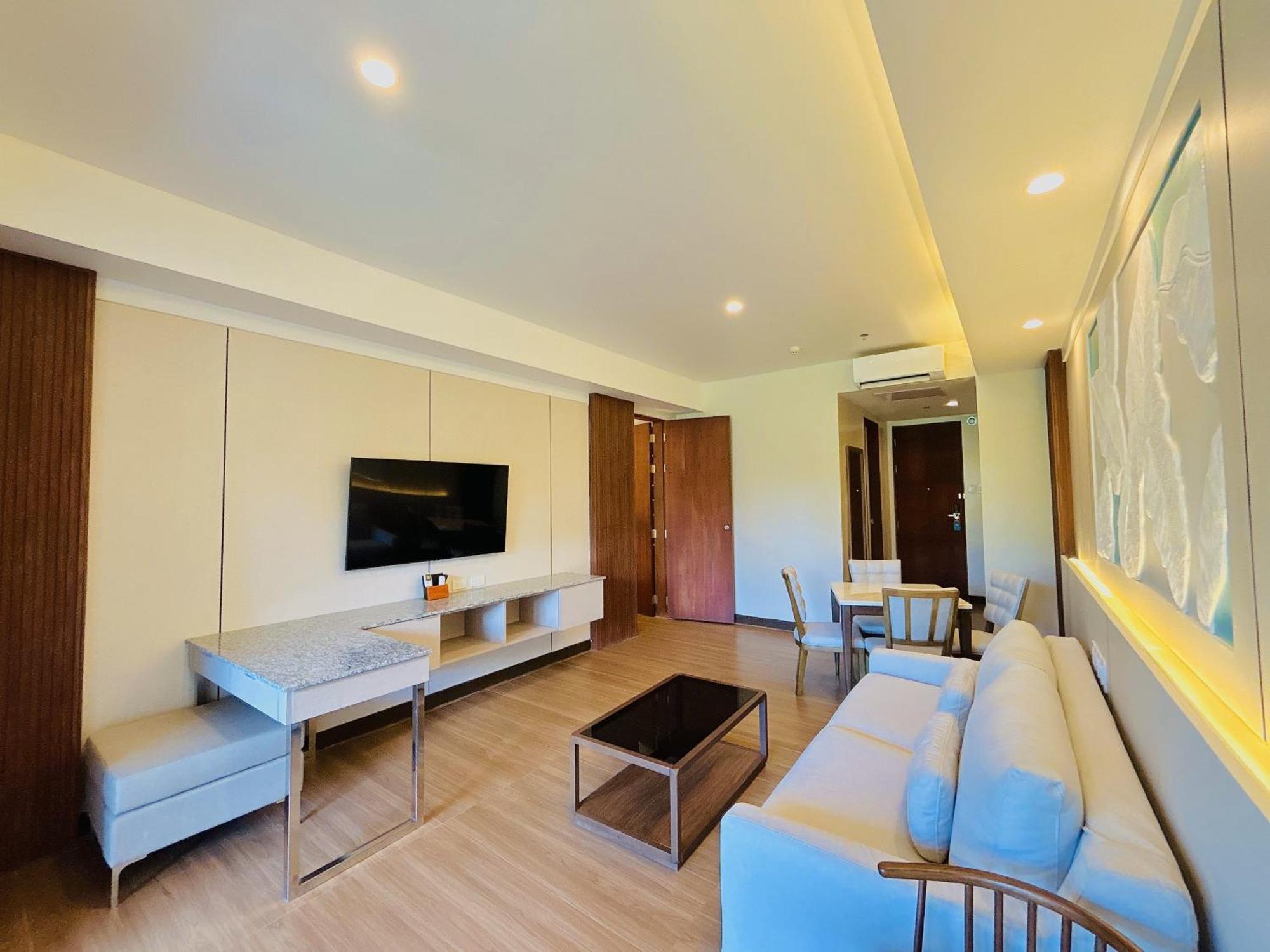 Solina Beach & Nature Resort Carles Buitenkant foto