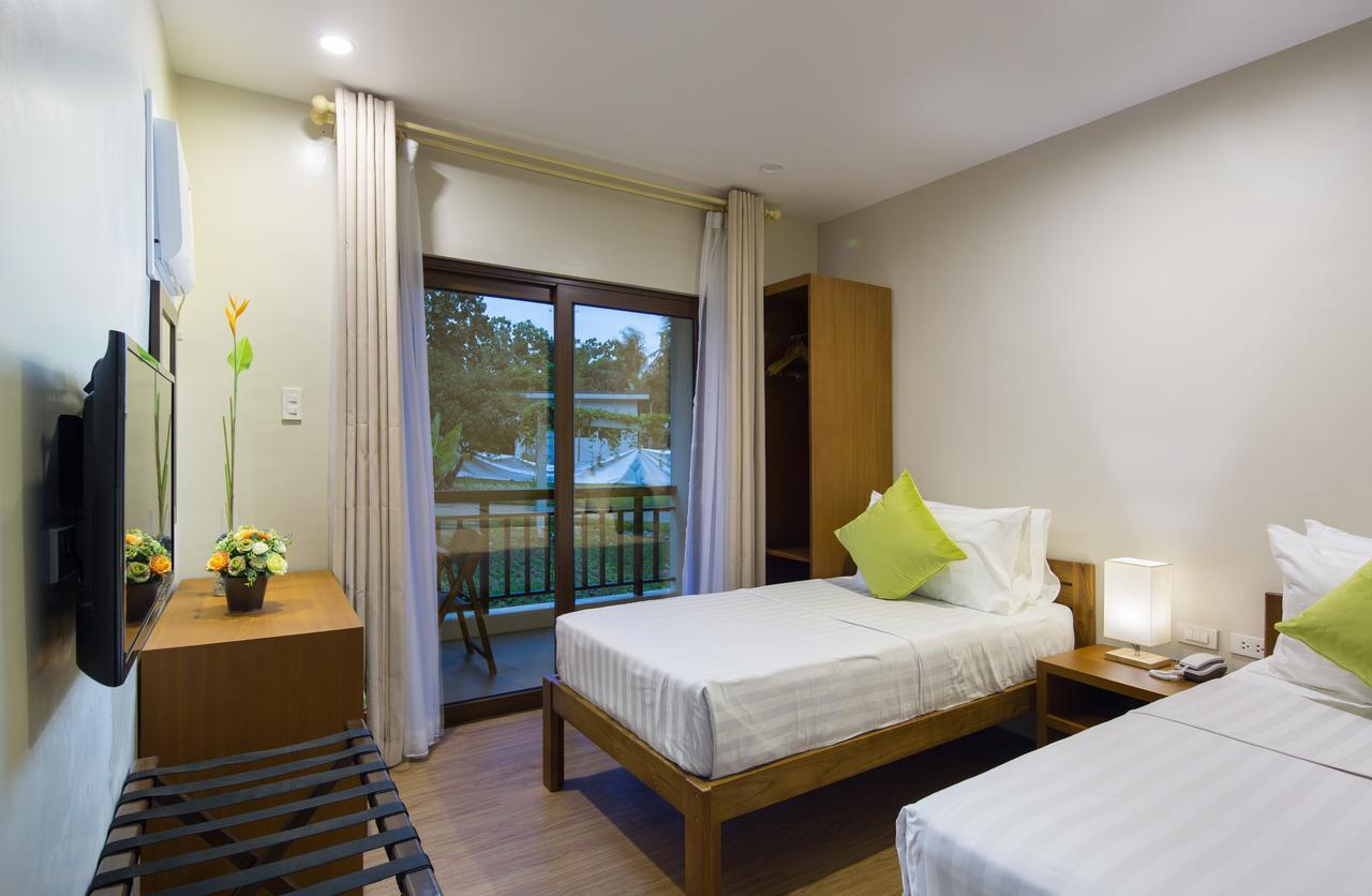 Solina Beach & Nature Resort Carles Buitenkant foto
