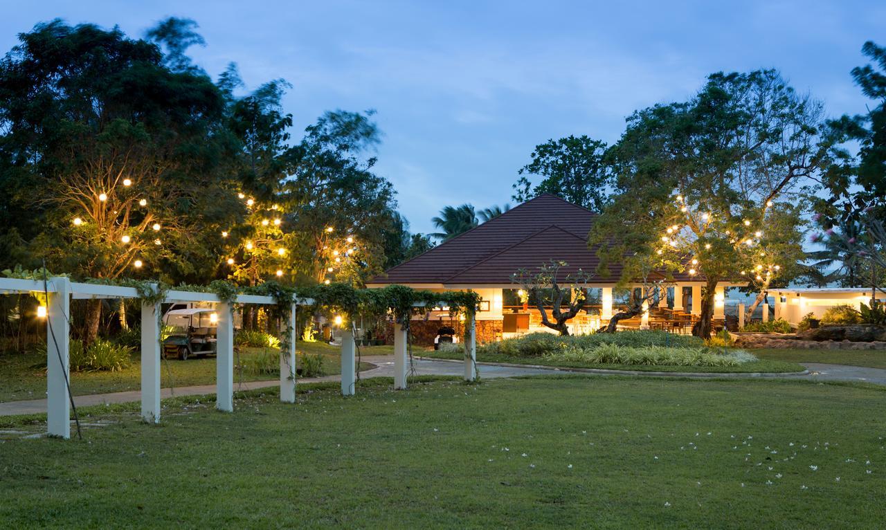 Solina Beach & Nature Resort Carles Buitenkant foto