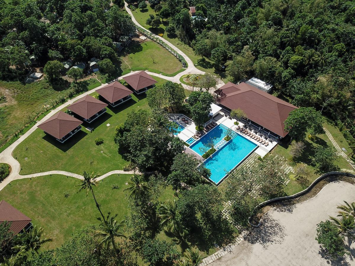 Solina Beach & Nature Resort Carles Buitenkant foto