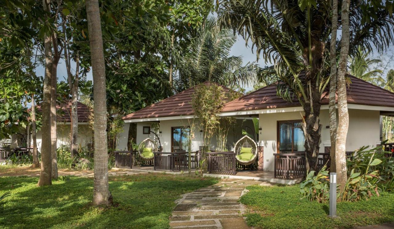 Solina Beach & Nature Resort Carles Buitenkant foto